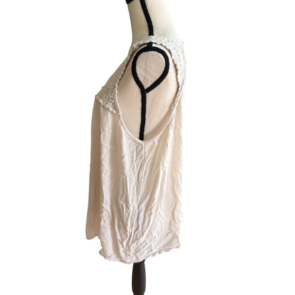 Torrid Women’s Cream Crochet Top Size 1 festival, coquette Boho - Picture 5 of 11